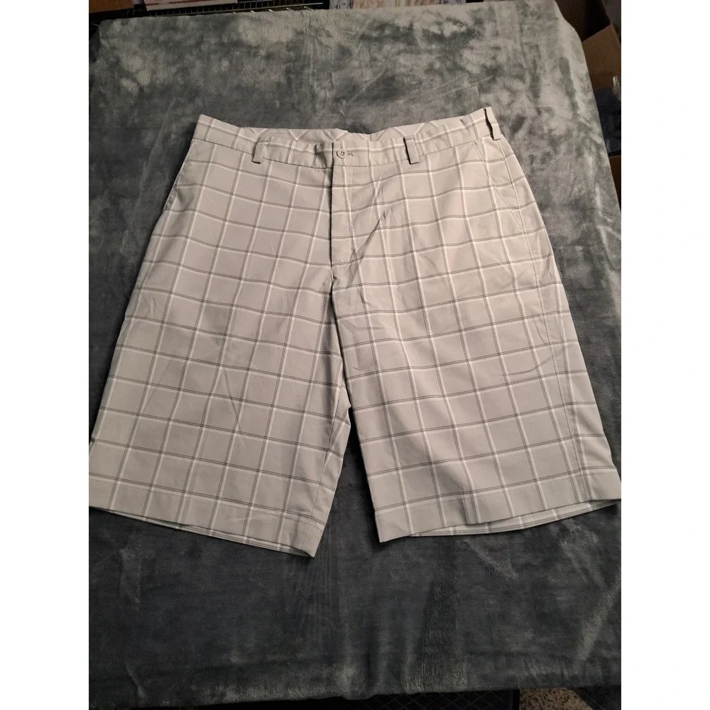 Nike Golf Dri-FIT Mens Grey Plaid Flat Front Performance Shorts‎ Size 36